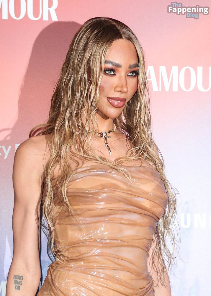 Munroe Bergdorf Stuns at the Glamour Women of the Year Awards (19 Photos) - #15