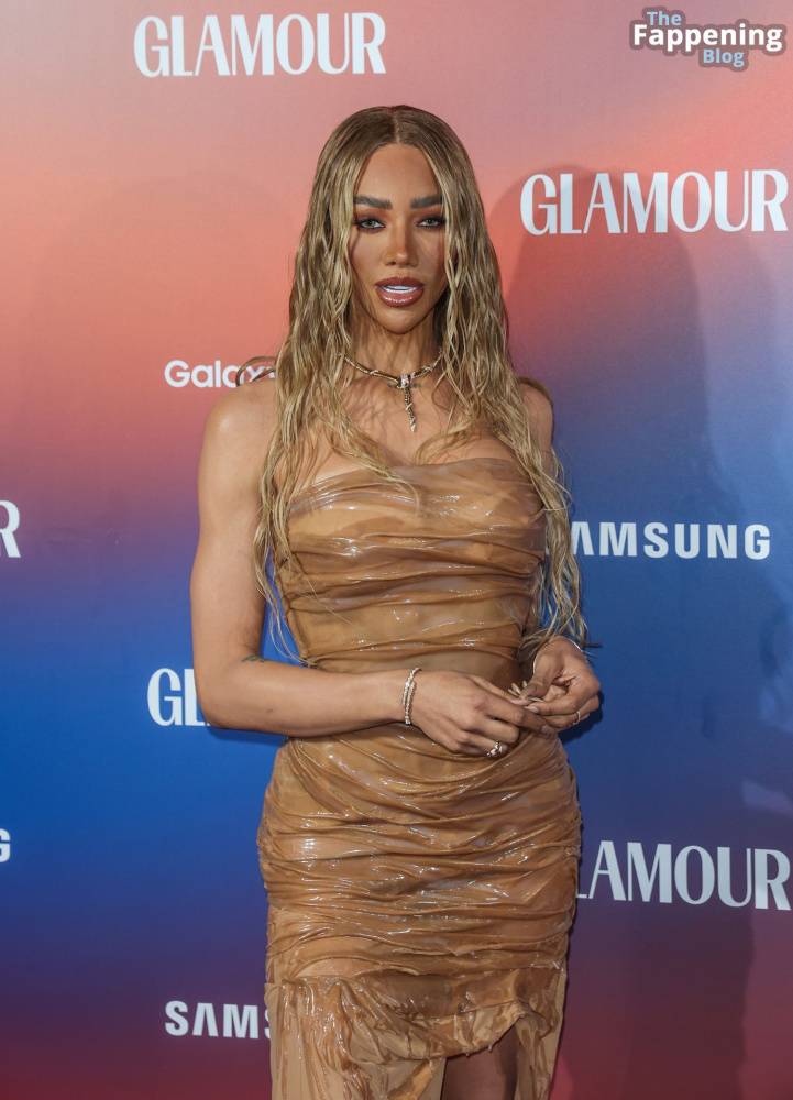 Munroe Bergdorf Stuns at the Glamour Women of the Year Awards (19 Photos) - #7