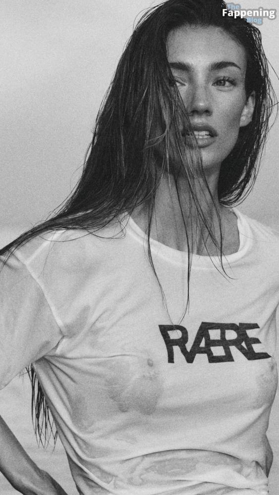 Lorena Rae Shows Off Her Nude Tits in a Wet T-Shirt in a New Shoot for RÆRE (18 Photos) - #8