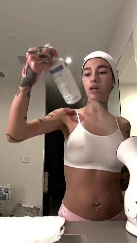 Bhad Bhabie Nipple Pokies Teasing Onlyfans Video Leaked - #14