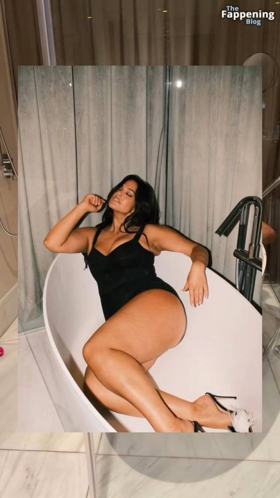 Ashley Graham Sexy (30 Pics + Video) - #24