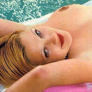 Drew Barrymore / DrewBarrymore Nude Leaks - Fapello - #1