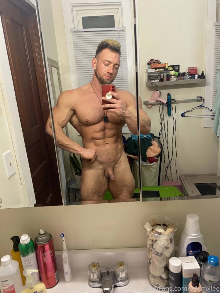 adamxlee [ adamxlee ] OnlyFans leaked photos on Hotleaks.tv - #1