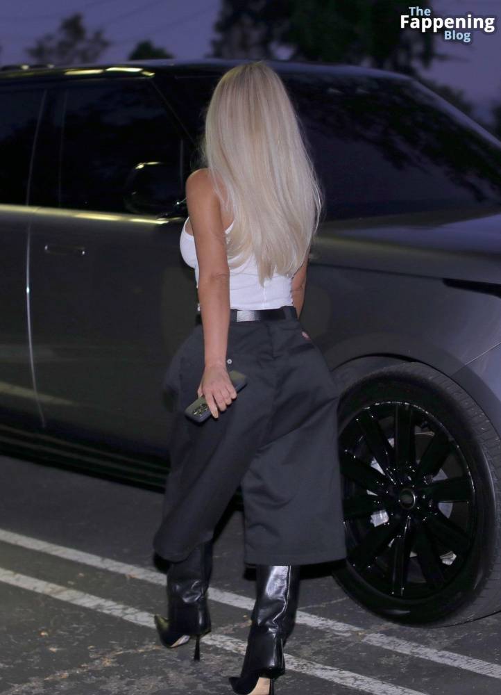 Kim Kardashian Wears Fashionable Pants and Chic Look as She Attends Late Meeting in LA (21 Photos) - #8