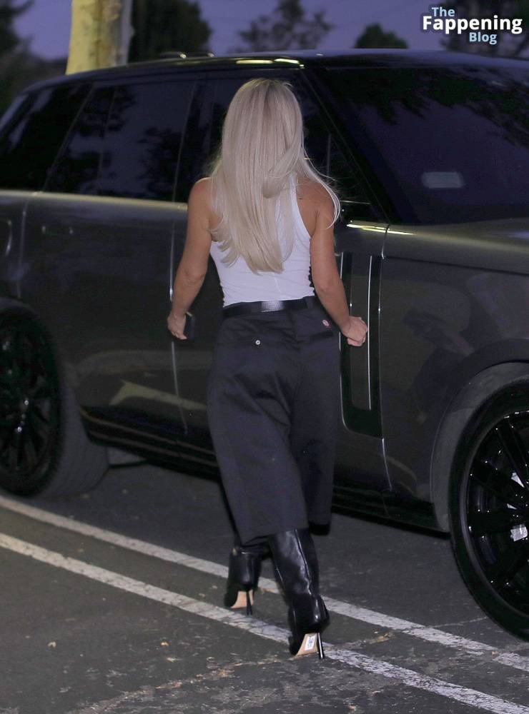 Kim Kardashian Wears Fashionable Pants and Chic Look as She Attends Late Meeting in LA (21 Photos) - #9