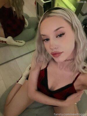 froggyinwell / v33froggy / veefroggy / veronika Nude Leaks OnlyFans/Patreon - Fapello - #4