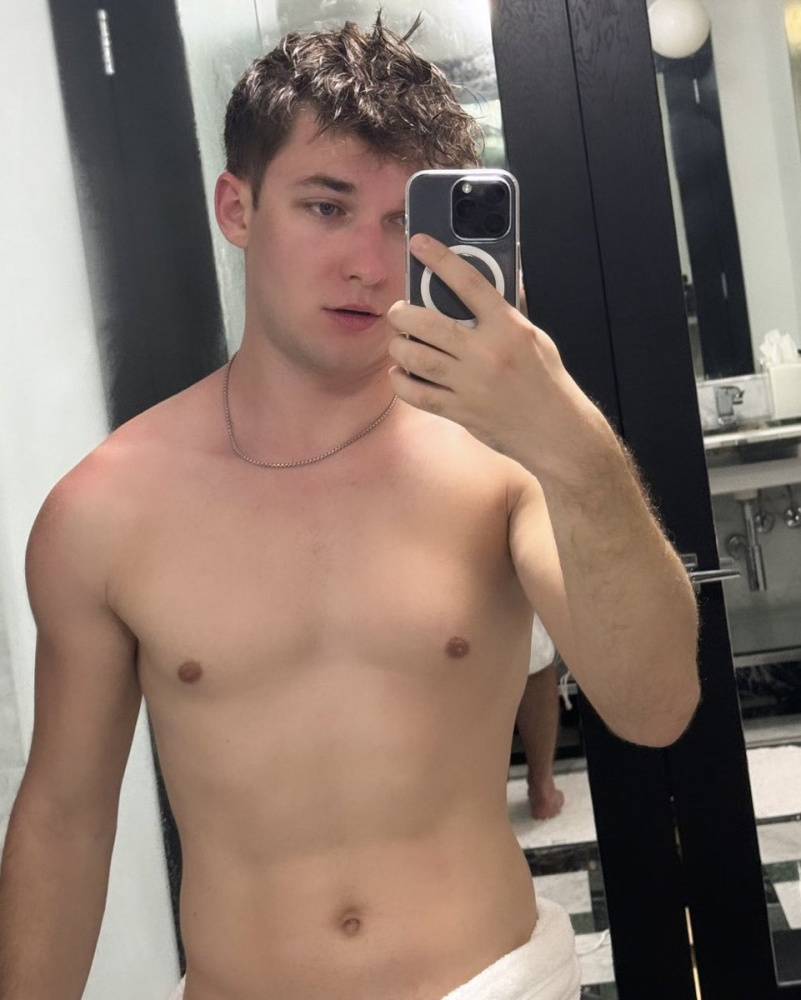 Art Bezrukavenko / artiomboy33 Nude Leaks OnlyFans - TheFap - #18