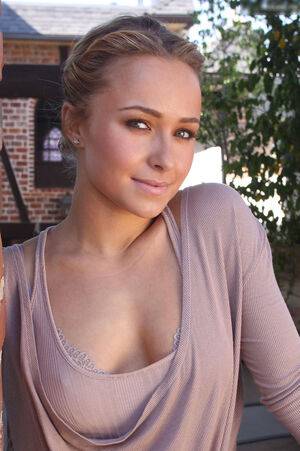 Hayden Panettiere / HaydenPanettiere Nude Leaks - Fapello - #19