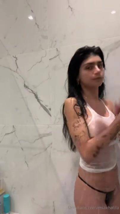 Mia Khalifa Nude Wet Tank Top OnlyFans Video Leaked - #7