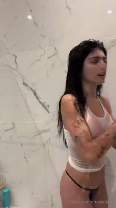 Mia Khalifa Nude Wet Tank Top OnlyFans Video Leaked - #13