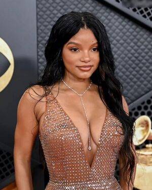 Halle Bailey / HalleBailey / Little Mermaid / chloebaileyyy Nude Leaks - #10