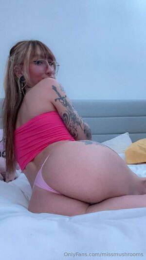 Missmushrooms / missmushr00ms Nude Leaks OnlyFans/Patreon - Fapello - #10