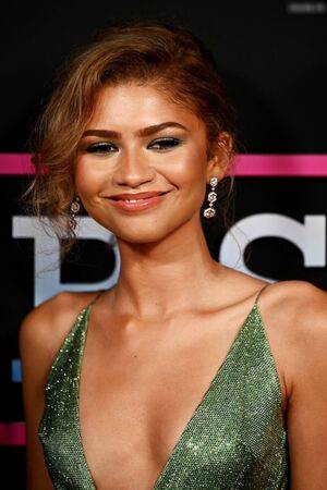 Zendaya / zayarose11 Nude Leaks - #13