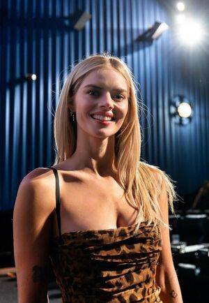 Samara Weaving / samweaving Nude Leaks - Fapello - #5