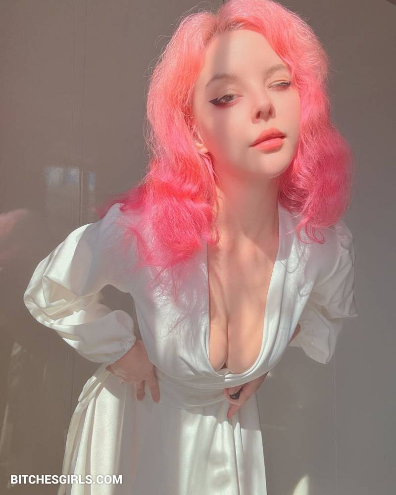 Helly Valentine Cosplay Nudes - Hellyvalentine Cosplay Leaked Nudes - #2