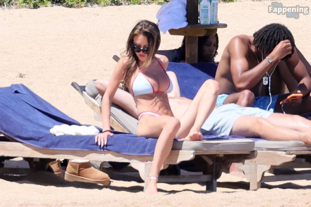 Leni Klum Displays Her Sexy Assets in a Bikini on the Beach in Sardinia (110 Photos) - #80