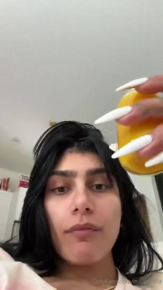 Mia Khalifa Nude Bathroom OnlyFans Livestream Leaked - #18