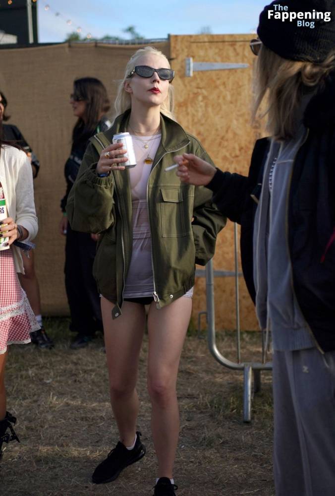 Anya Taylor-Joy Stuns in a Wet T-Shirt at Glastonbury Festival (27 Photos) - #24