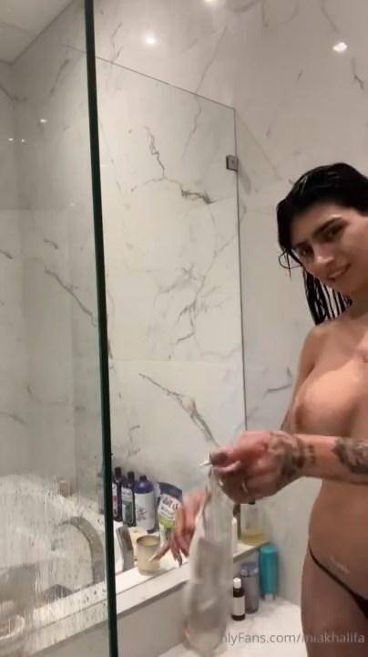 Mia Khalifa Nude Lingerie Try-On OnlyFans Video Leaked - #20