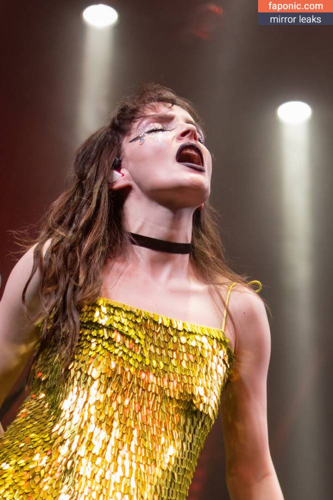 Lauren Mayberry aka laurenevemayberry Nude Leaks - #15