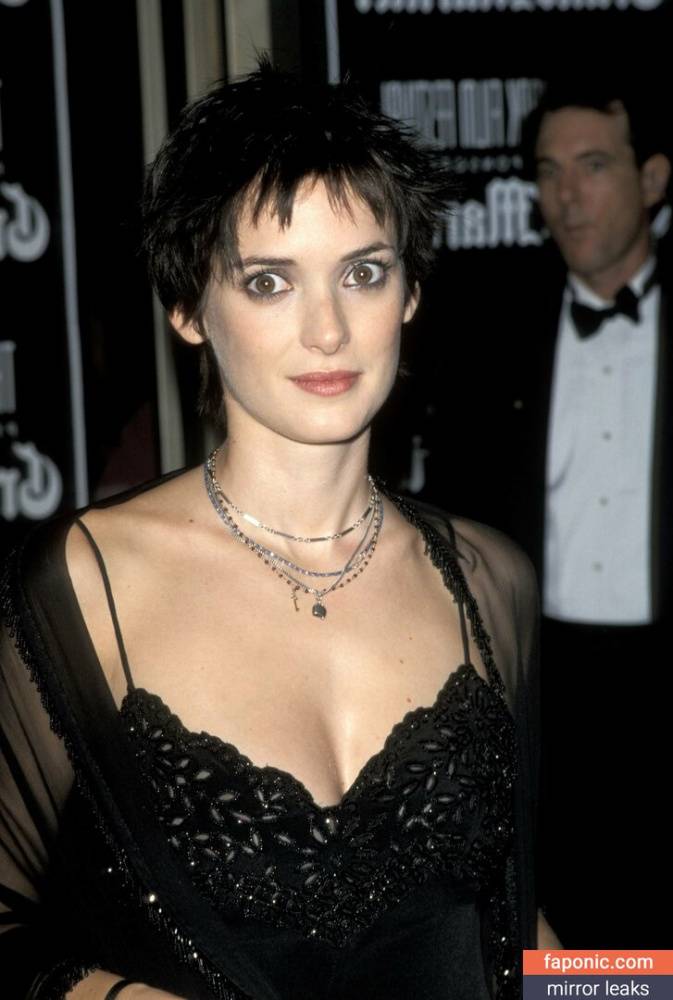 Winona Ryder aka winonaryderofficial Nude Leaks - #11