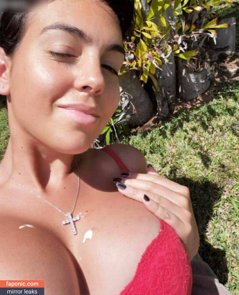 Georgina Rodriguez Hernández aka georginagio Nude Leaks - #12