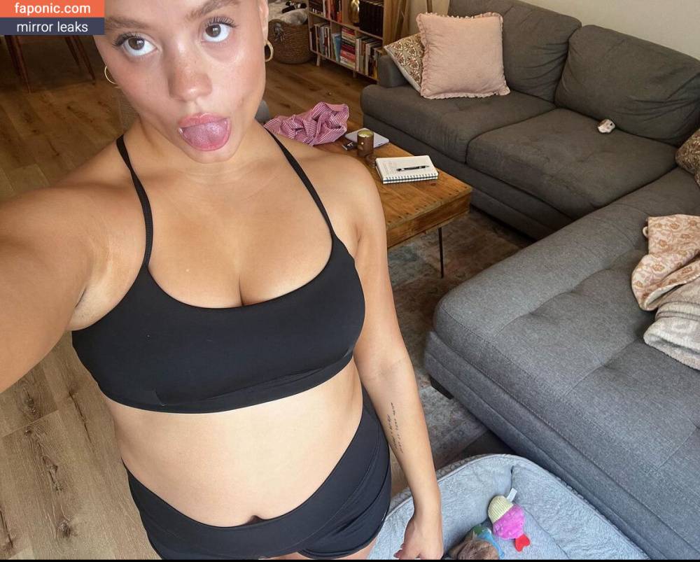 Sarah Jeffery aka lazy_lewds55 aka sarahmjeffery Nude Leaks OnlyFans - #7