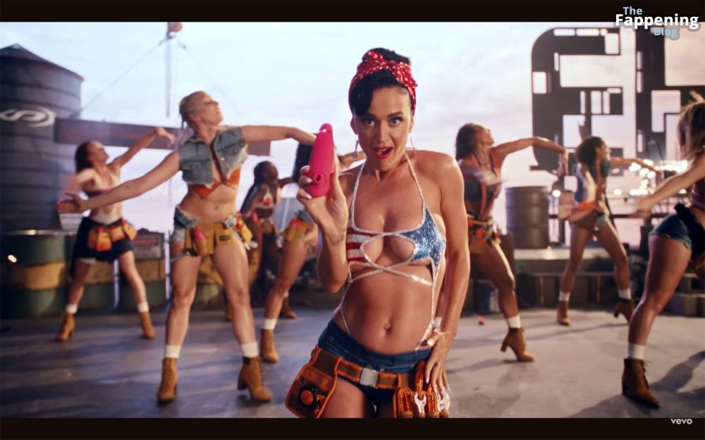 Katy Perry Hot – Woman’s World (54 Pics + Video) - #4