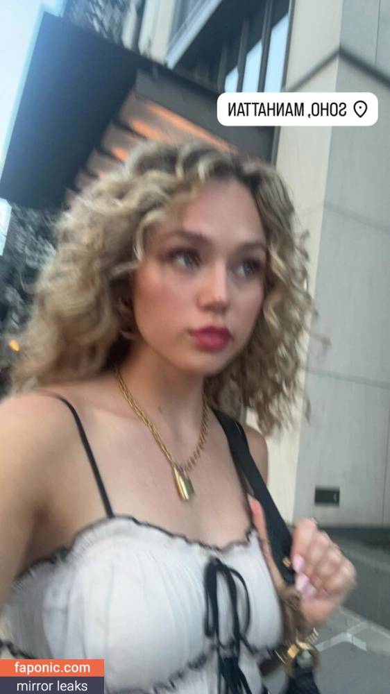 Brec Bassinger aka brecbassinger Nude Leaks - #8