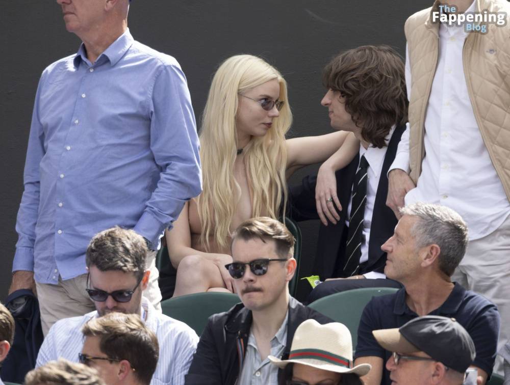 Anya Taylor-Joy & Malcolm McRae Attend The Wimbledon Finals (23 Photos) - #21