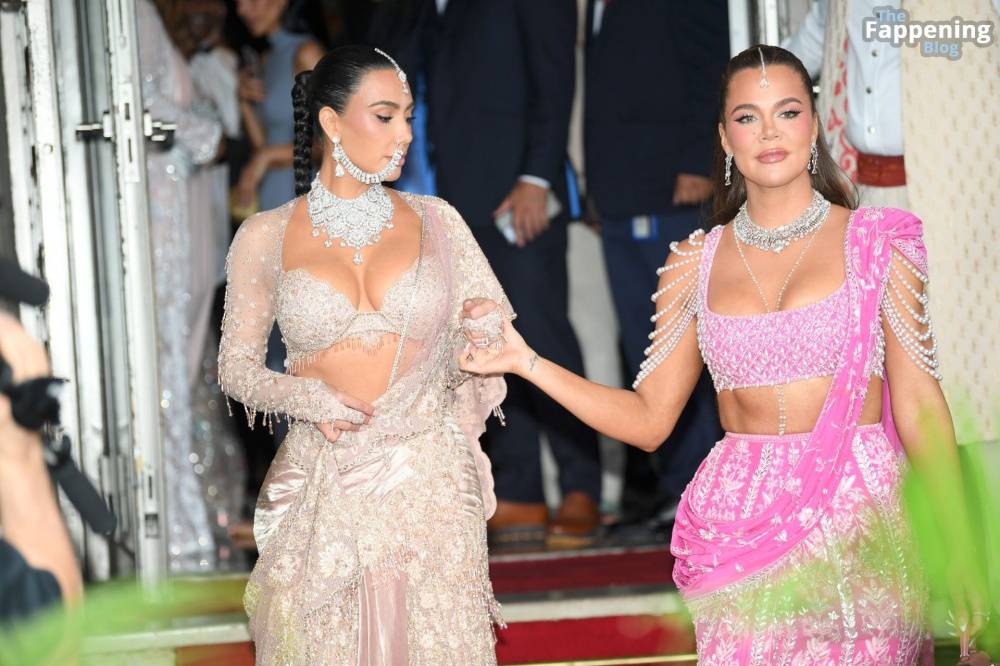 Kim Kardashian & Khloe Kardashian Look Sexy at Anant Ambani’s Wedding (22 Photos) - #10