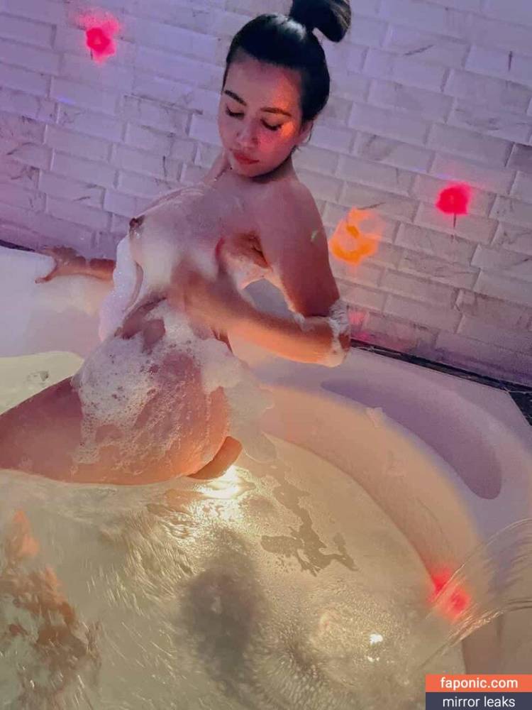 https: aka imuniqueyuls aka vibewithyuls Nude Leaks OnlyFans - #17