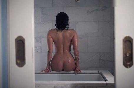 Demi Lovato / ddlovato Nude Leaks - #24