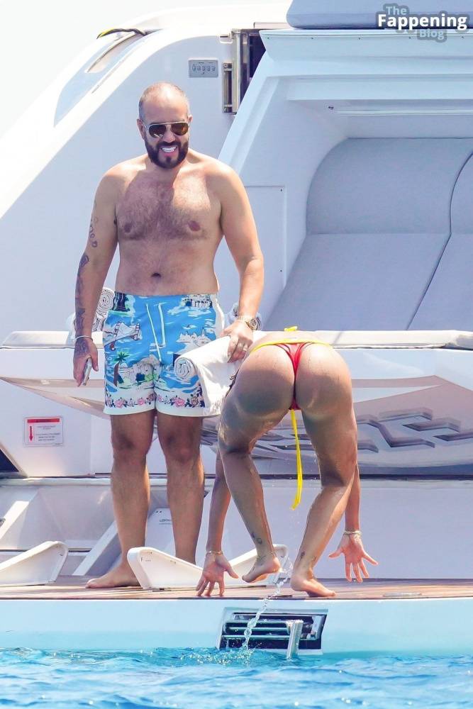 Anitta Displays Her Sexy Booty in a Bikini (40 Photos) - #21