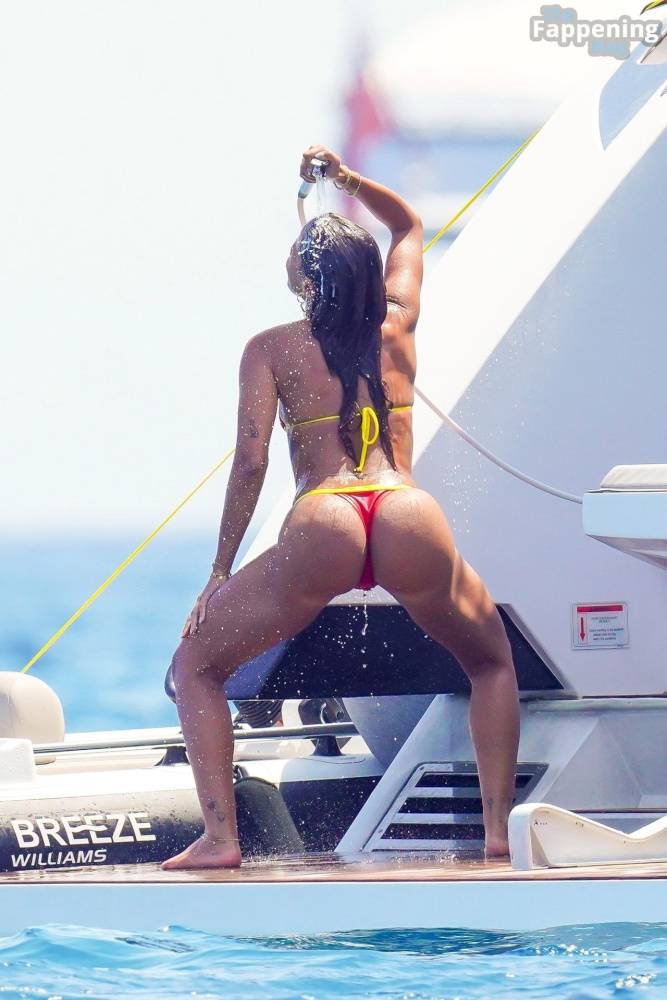 Anitta Displays Her Sexy Booty in a Bikini (40 Photos) - #1