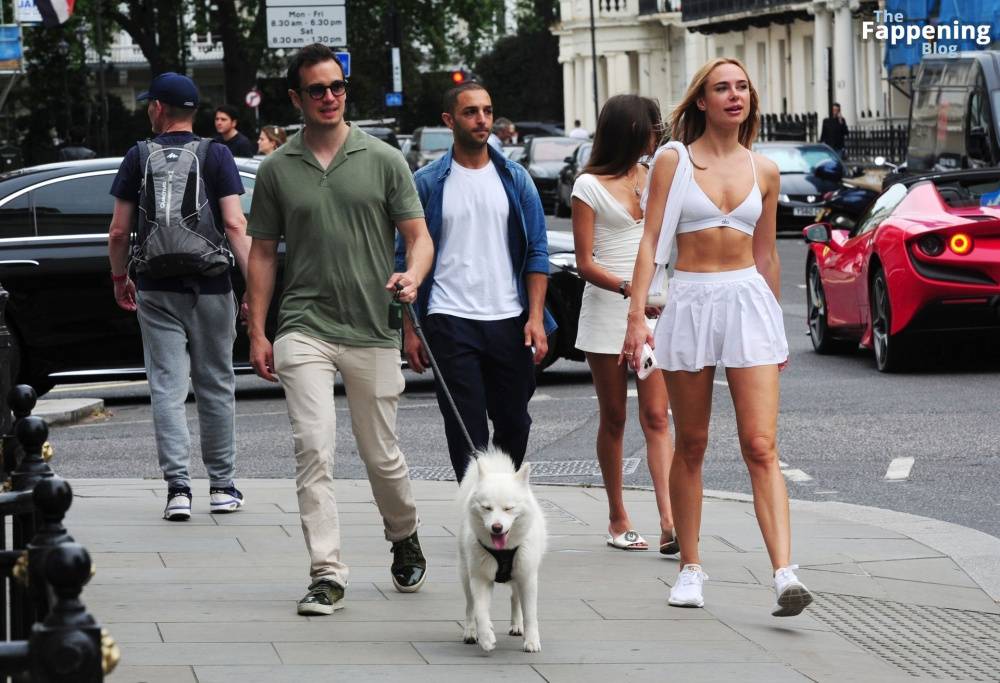 Kimberley Garner Looks Sexy in a White Outfit While Out with Friends in Chelsea (30 Photos) - #18