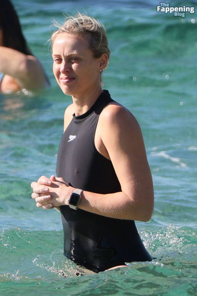 Sylvia Jeffreys Enjoys a Morning Swim at Bronte Beach (76 Photos) - #4