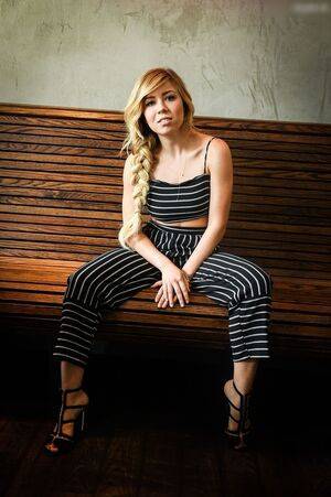 Jennette McCurdy / jennettemccurdy Nude Leaks - Fapello - #21