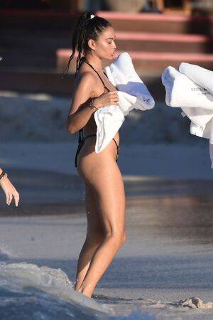 Shanina Shaik / shaninamshaik Nude Leaks - #10