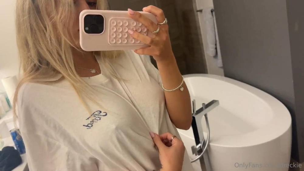 Breckie Hill Nipple Pokies Bounce OnlyFans Video Leaked - #13