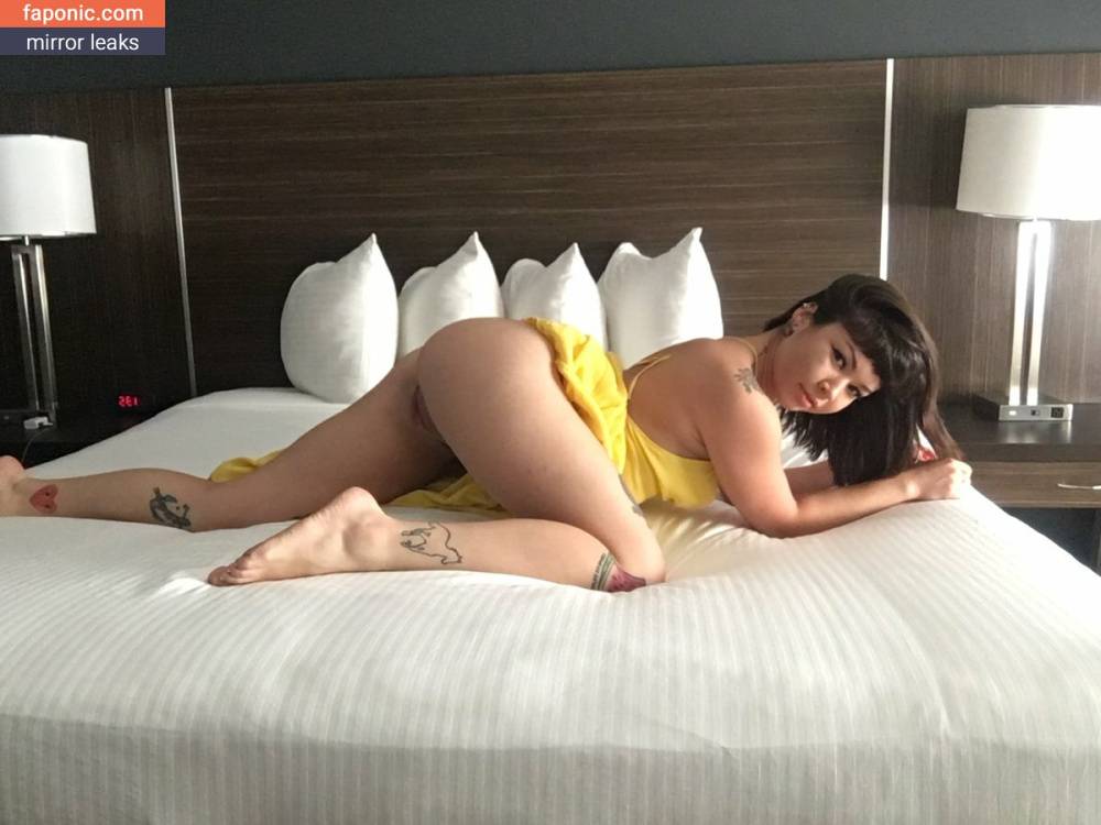 Raevyn Rose aka raevyns_roses aka ravenrose13 Nude Leaks OnlyFans - #18