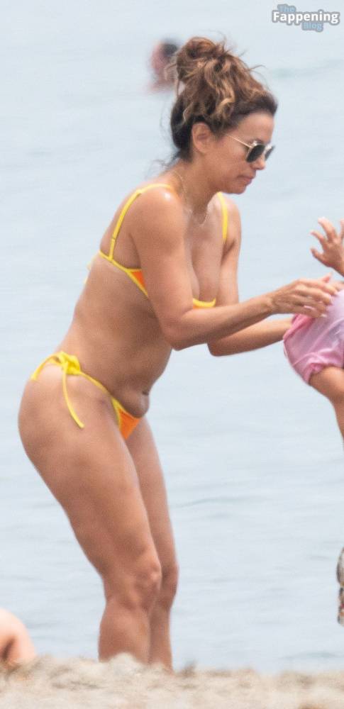 Eva Longoria Displays Her Sexy Booty on the Beach in Marbella (28 Photos) - #18