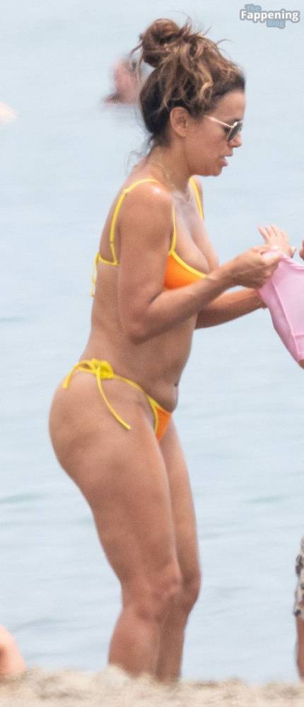 Eva Longoria Displays Her Sexy Booty on the Beach in Marbella (28 Photos) - #14