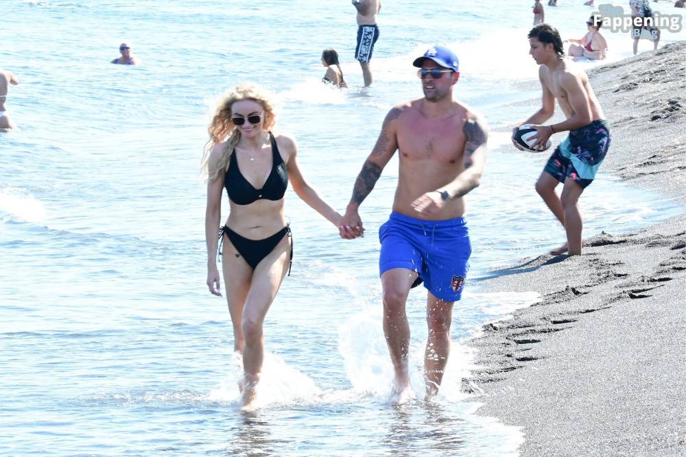 Katie McGlynn Stuns in a Black Bikini as She Hits the Beach in Santorini (29 Photos) - #26