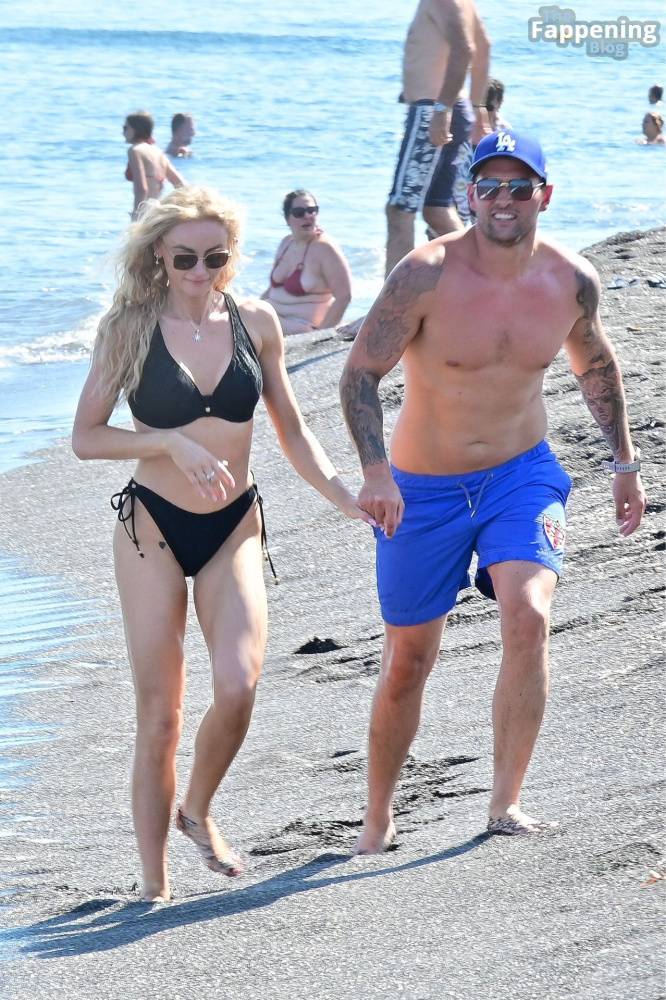 Katie McGlynn Stuns in a Black Bikini as She Hits the Beach in Santorini (29 Photos) - #25