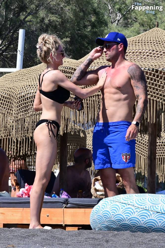 Katie McGlynn Stuns in a Black Bikini as She Hits the Beach in Santorini (29 Photos) - #15