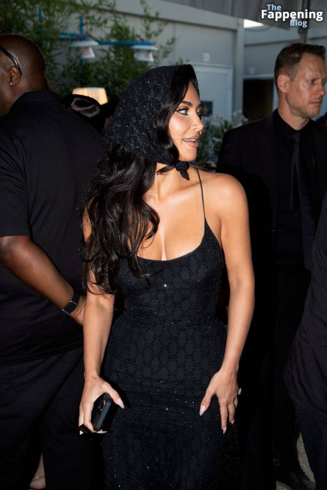 Kim Kardashian Shows Off Her Assets at Andrea Bocelli’s Concert (14 Photos) - #9