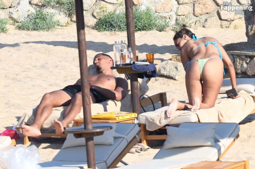 Sandra Shehab & William Saliba Take a Break in Sardinia (66 Photos) - #28