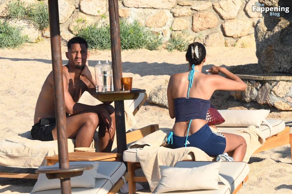 Sandra Shehab & William Saliba Take a Break in Sardinia (66 Photos) - #21