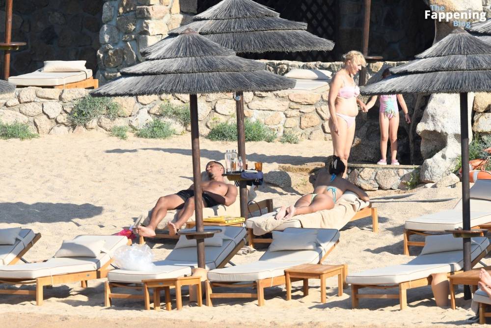 Sandra Shehab & William Saliba Take a Break in Sardinia (66 Photos) - #13